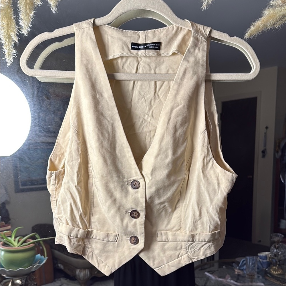 Shein Neutral Cream Women’s Button-Up Suit Vest